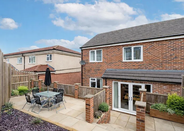 Stonecliffe 33 By Alt-Stay Contractor Accommodation - 3 Bed Contractor Home With Parking, Wi-Fi & Full Kitchen - Ideal For Long Stays * Leeds (West Yorkshire)