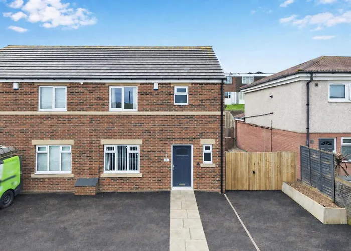 Stonecliffe 33 By Alt-Stay Contractor Accommodation - 3 Bed Contractor Home With Parking, Wi-Fi & Full Kitchen - Ideal For Long Stays * ليدز