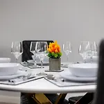 Stonecliffe 33 By Alt-stay Contractor - 3 Bed Contractor With Parking, Wi-fi & Full Kitchen - Ideal For Long Hébergement de vacances Leeds (West Yorkshire)