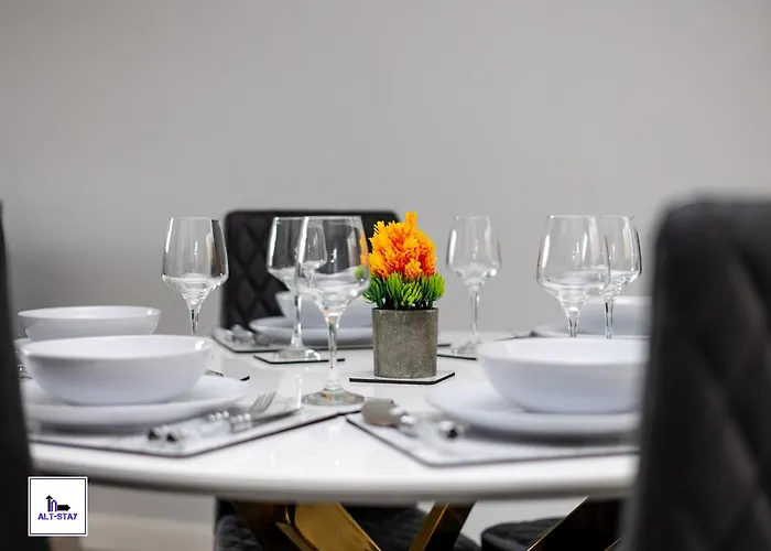 Stonecliffe 33 By Alt-Stay Contractor Accommodation - 3 Bed Contractor Home With Parking, Wi-Fi & Full Kitchen - Ideal For Long Stays Casa de Férias Leeds (West Yorkshire)